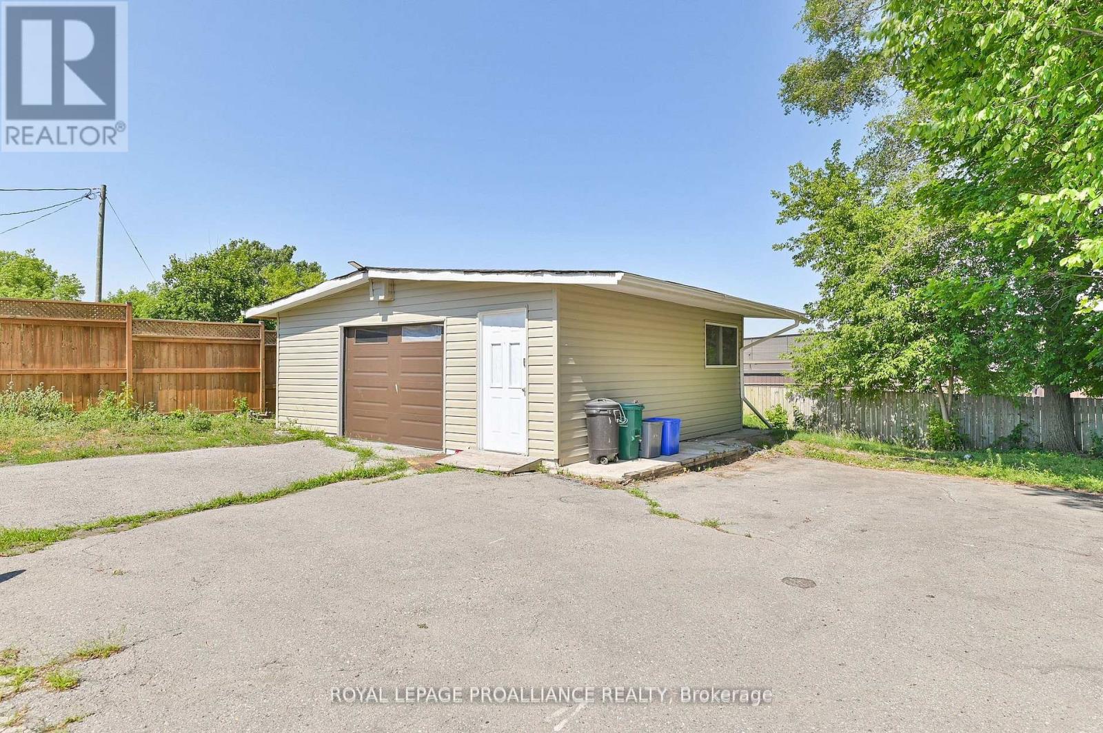 61 Delaney Street, Quinte West, Ontario  K8V 4L7 - Photo 28 - X12742890