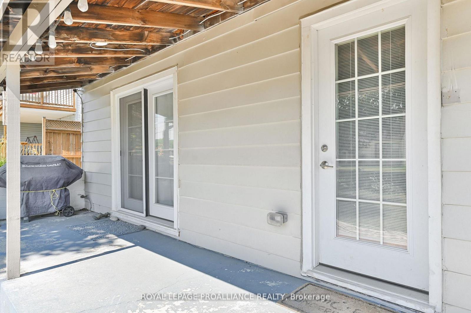 61 Delaney Street, Quinte West, Ontario  K8V 4L7 - Photo 4 - X12742890