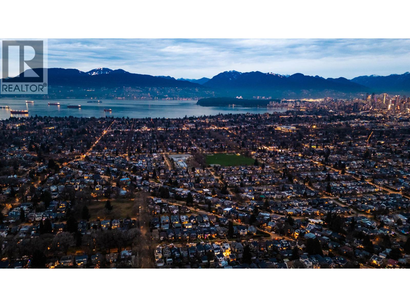 4180 Quesnel Drive, Vancouver, British Columbia  V6L 2X6 - Photo 2 - R3081471