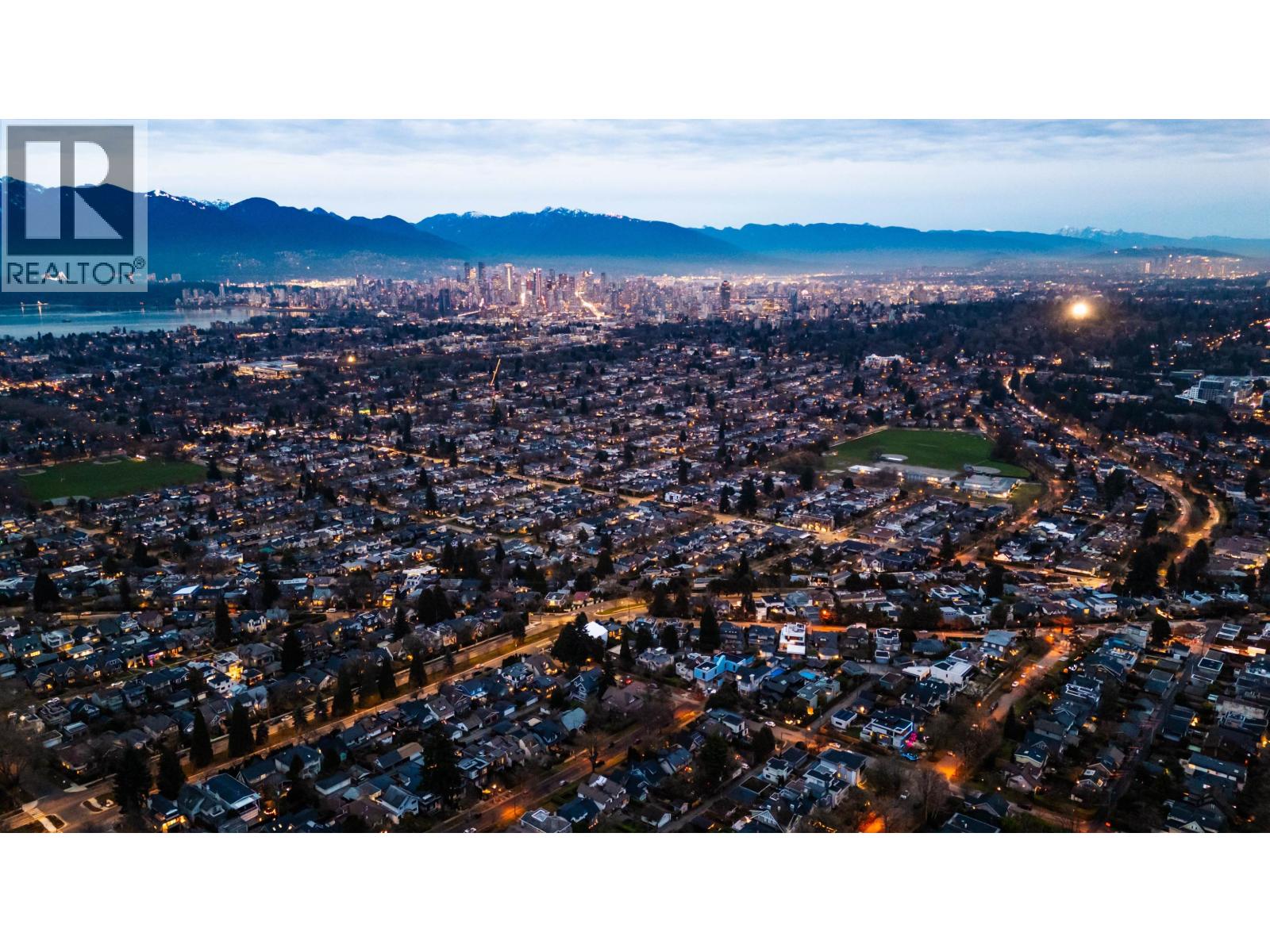 4180 Quesnel Drive, Vancouver, British Columbia  V6L 2X6 - Photo 3 - R3081471