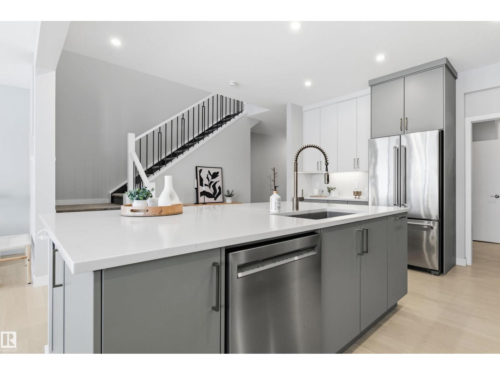 4899 Kinney Rd Sw, Edmonton, Alberta  T6W 5G9 - Photo 14 - E4469369