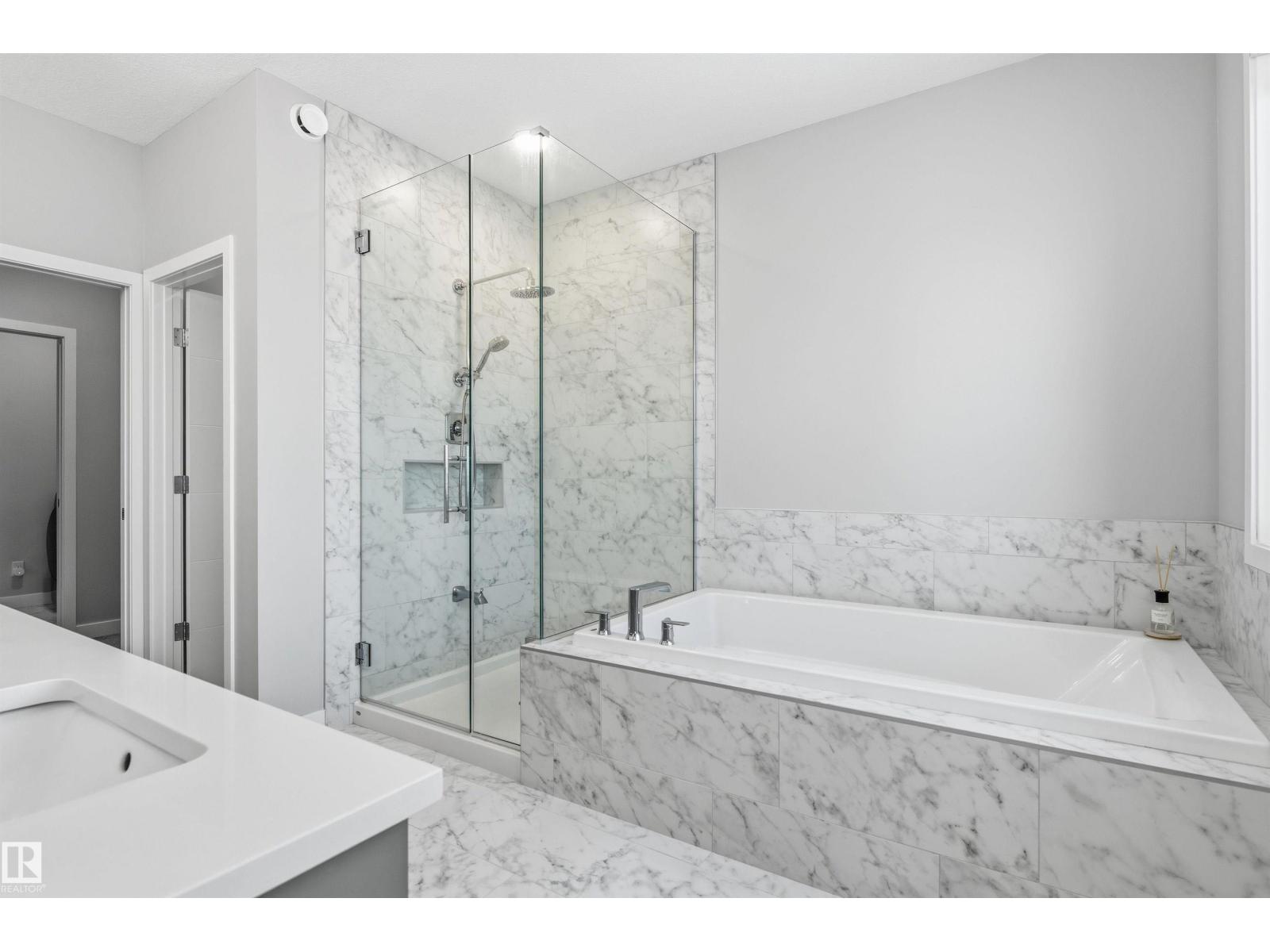 4899 Kinney Rd Sw, Edmonton, Alberta  T6W 5G9 - Photo 33 - E4469369