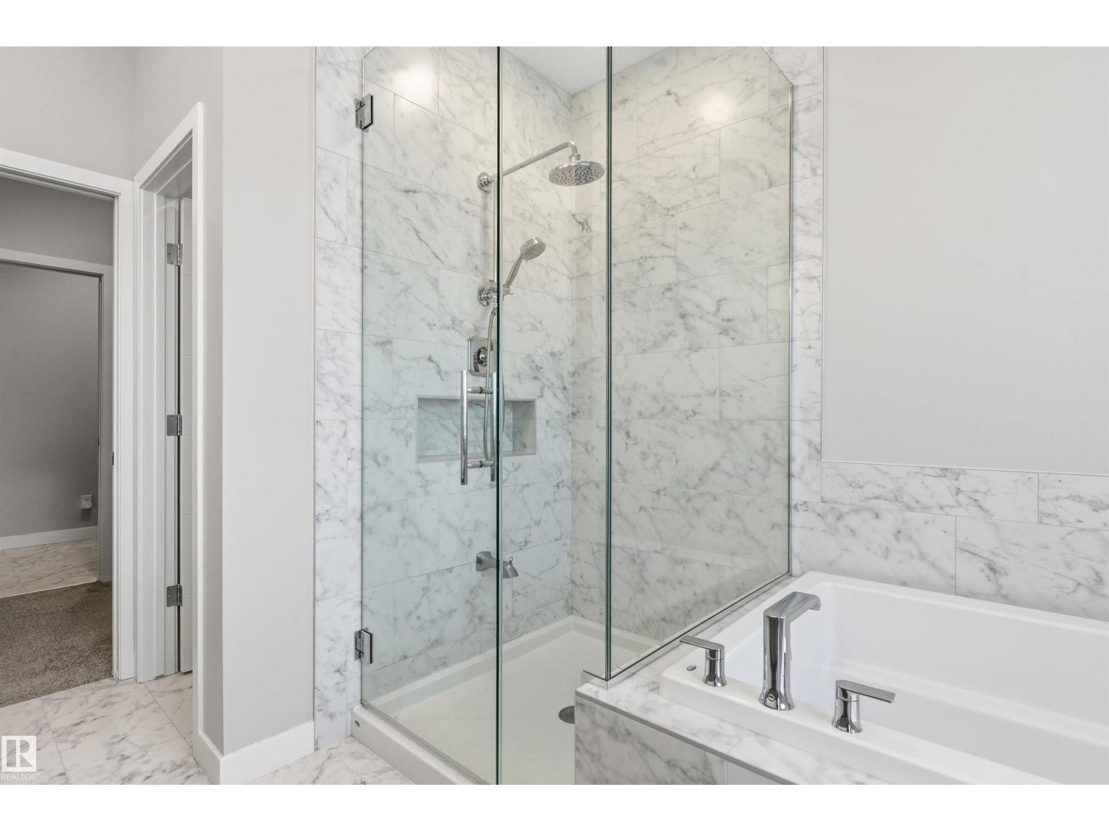 4899 Kinney Rd Sw, Edmonton, Alberta  T6W 5G9 - Photo 37 - E4469369