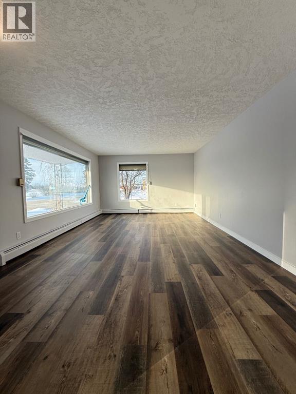 5105 48th Street, High Prairie, Alberta  T0G 1E0 - Photo 9 - A2262403