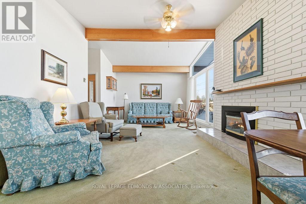 528 Irving Street, Pembroke, Ontario  K8A 2T9 - Photo 15 - X12742898