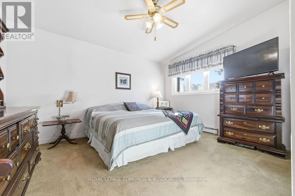 528 Irving Street, Pembroke, Ontario  K8A 2T9 - Photo 22 - X12742898