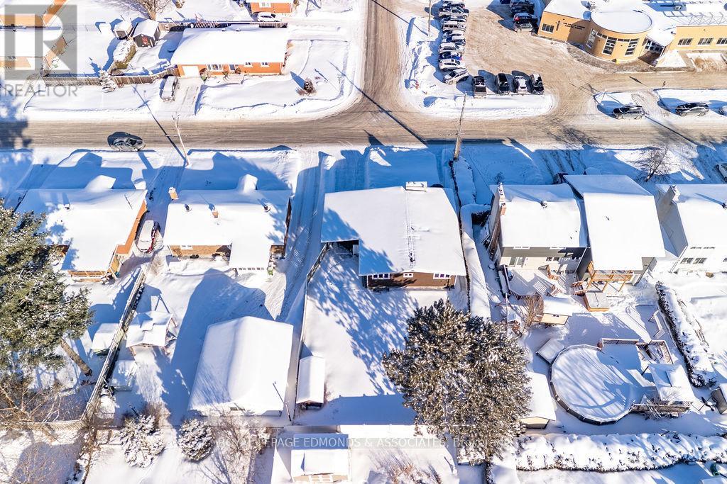 528 Irving Street, Pembroke, Ontario  K8A 2T9 - Photo 46 - X12742898