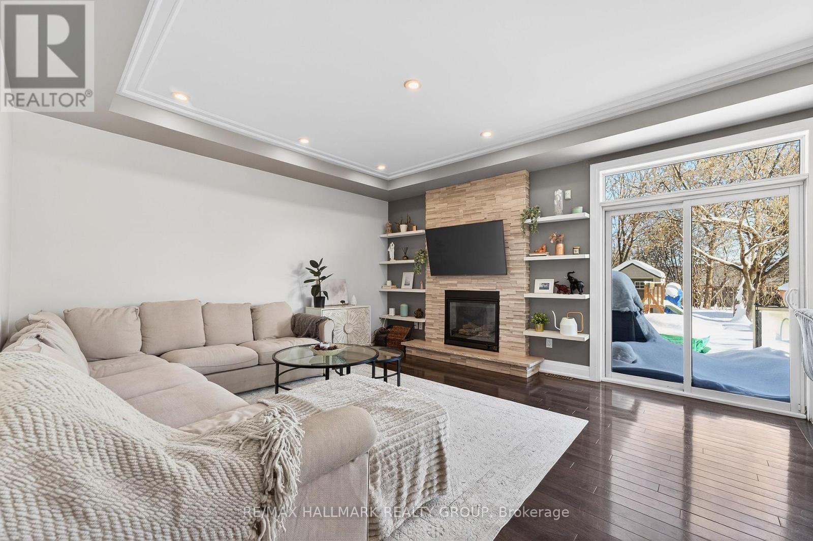 579 Foxview Place, Ottawa, Ontario  K1K 4E1 - Photo 6 - X12742856