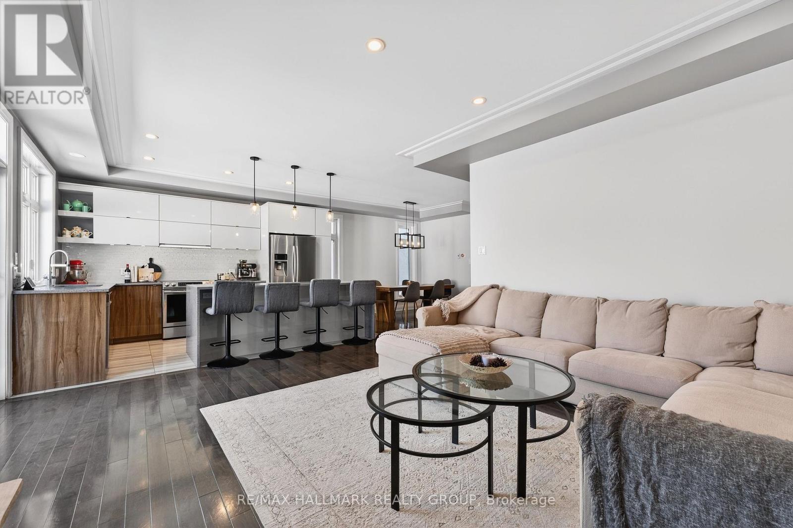 579 Foxview Place, Ottawa, Ontario  K1K 4E1 - Photo 9 - X12742856