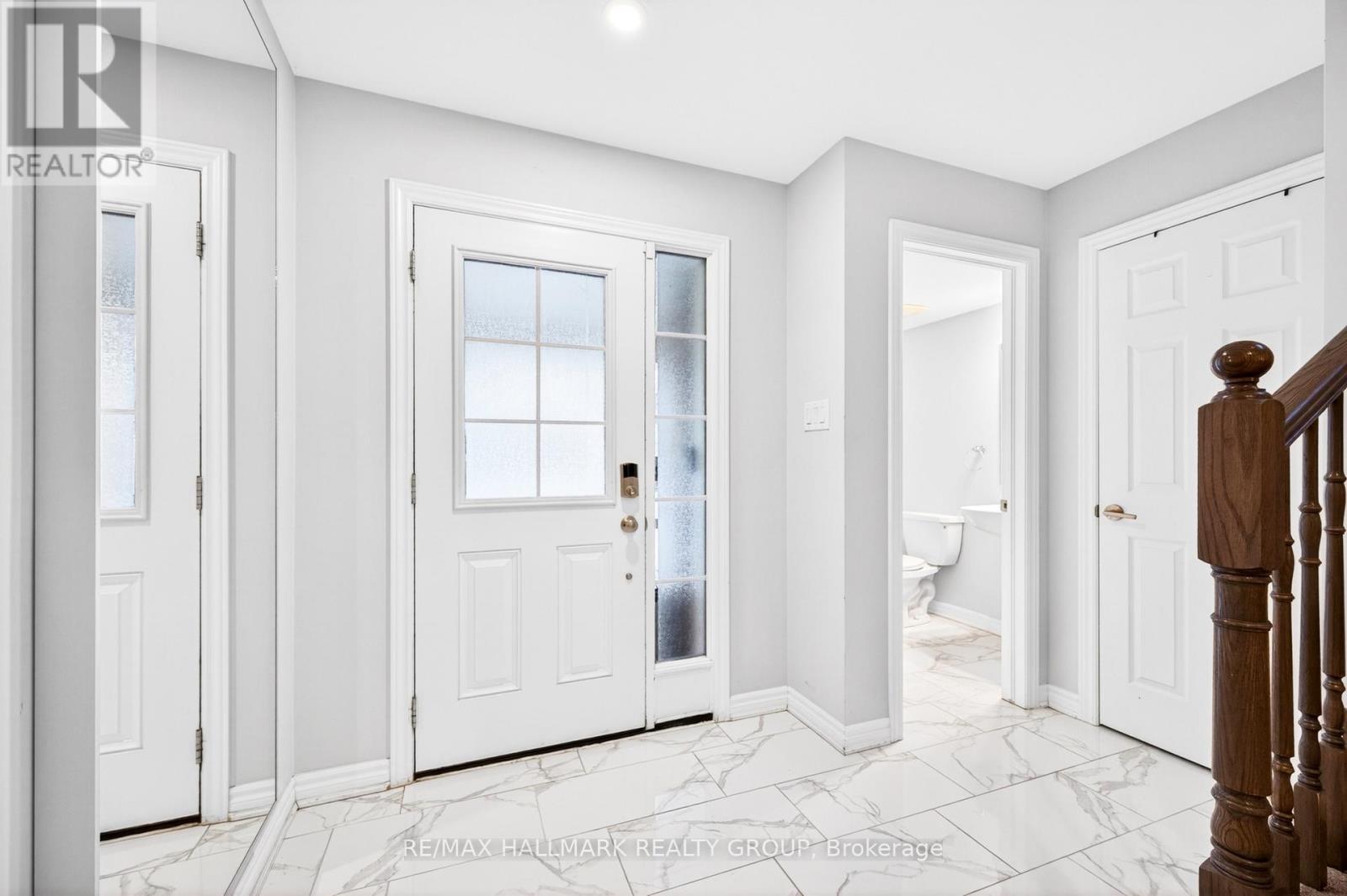 302 Sweetclover Way, Ottawa, Ontario  K4A 1E5 - Photo 2 - X12742918