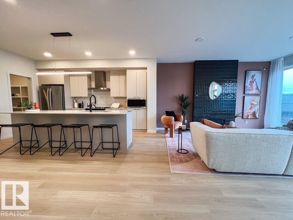 7451 Klapstein Cr Sw, Edmonton, Alberta  T6W 0A6 - Photo 4 - E4471642