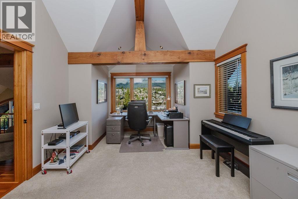 401 Skyline Drive, Gibsons, British Columbia  V0N 1V8 - Photo 28 - R3080514