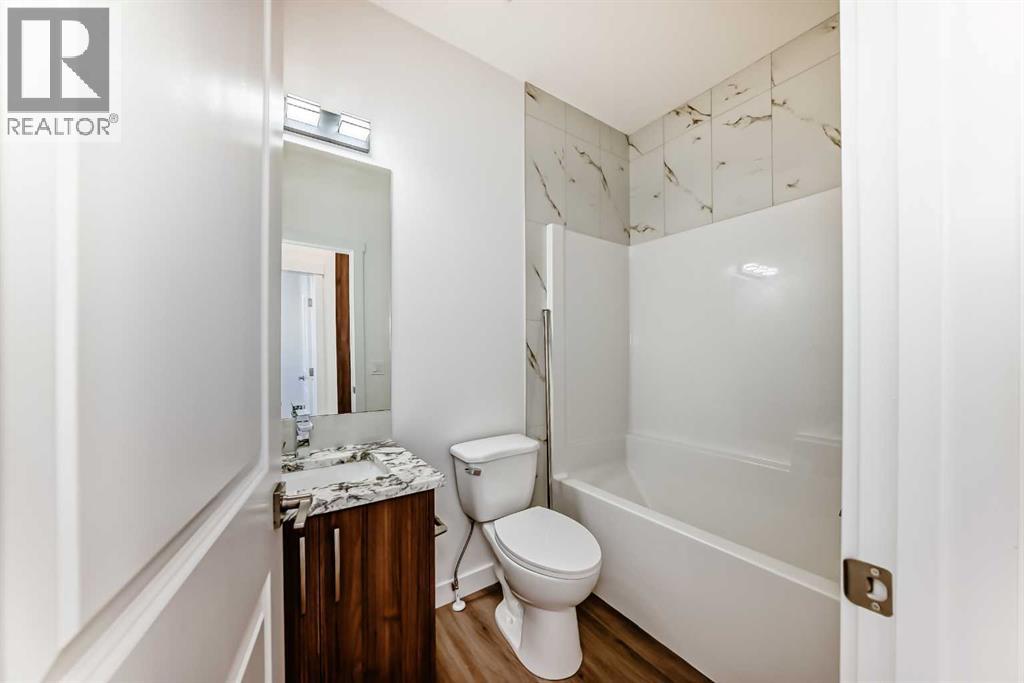 132 Belvedere Park Se, Calgary, Alberta  T2A 8A1 - Photo 28 - A2281861