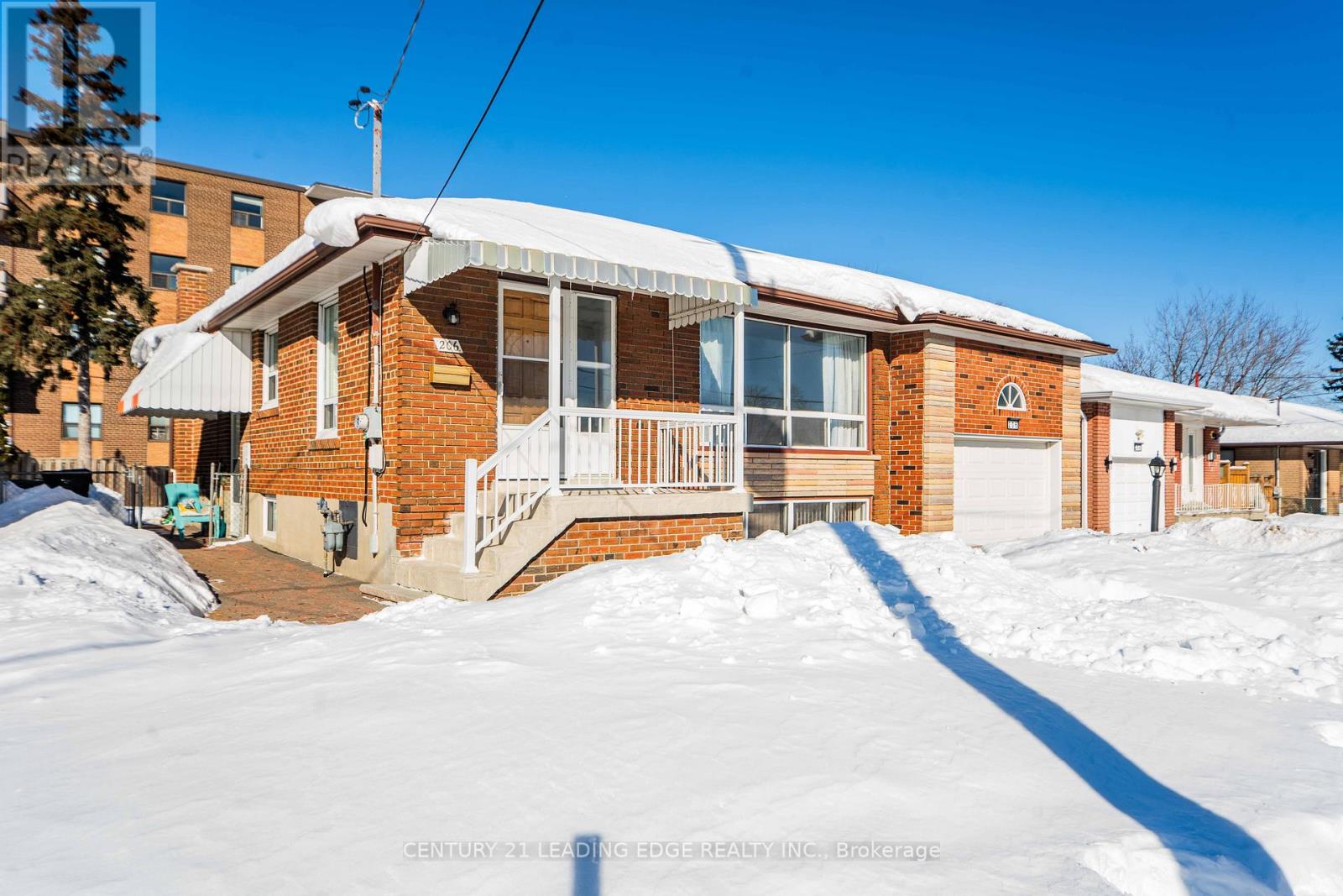 206 CASS AVENUE, Toronto, Ontario