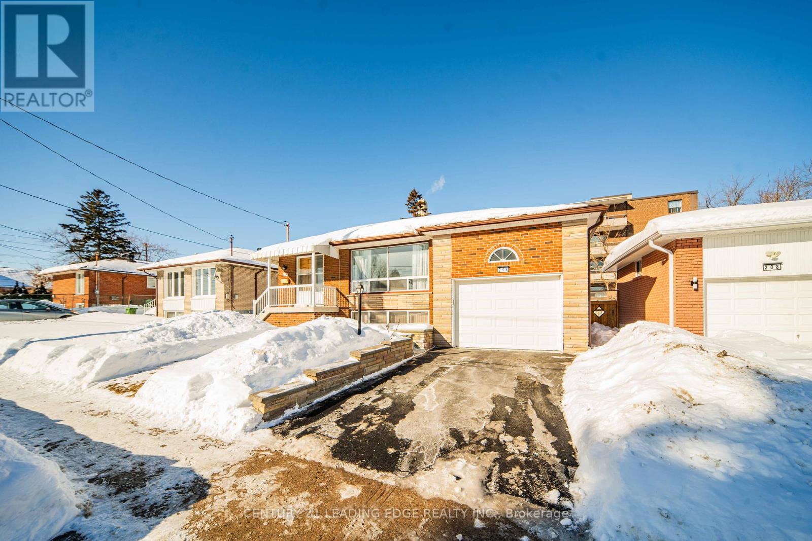 206 Cass Avenue, Toronto, Ontario  M1T 2C2 - Photo 2 - E12742874