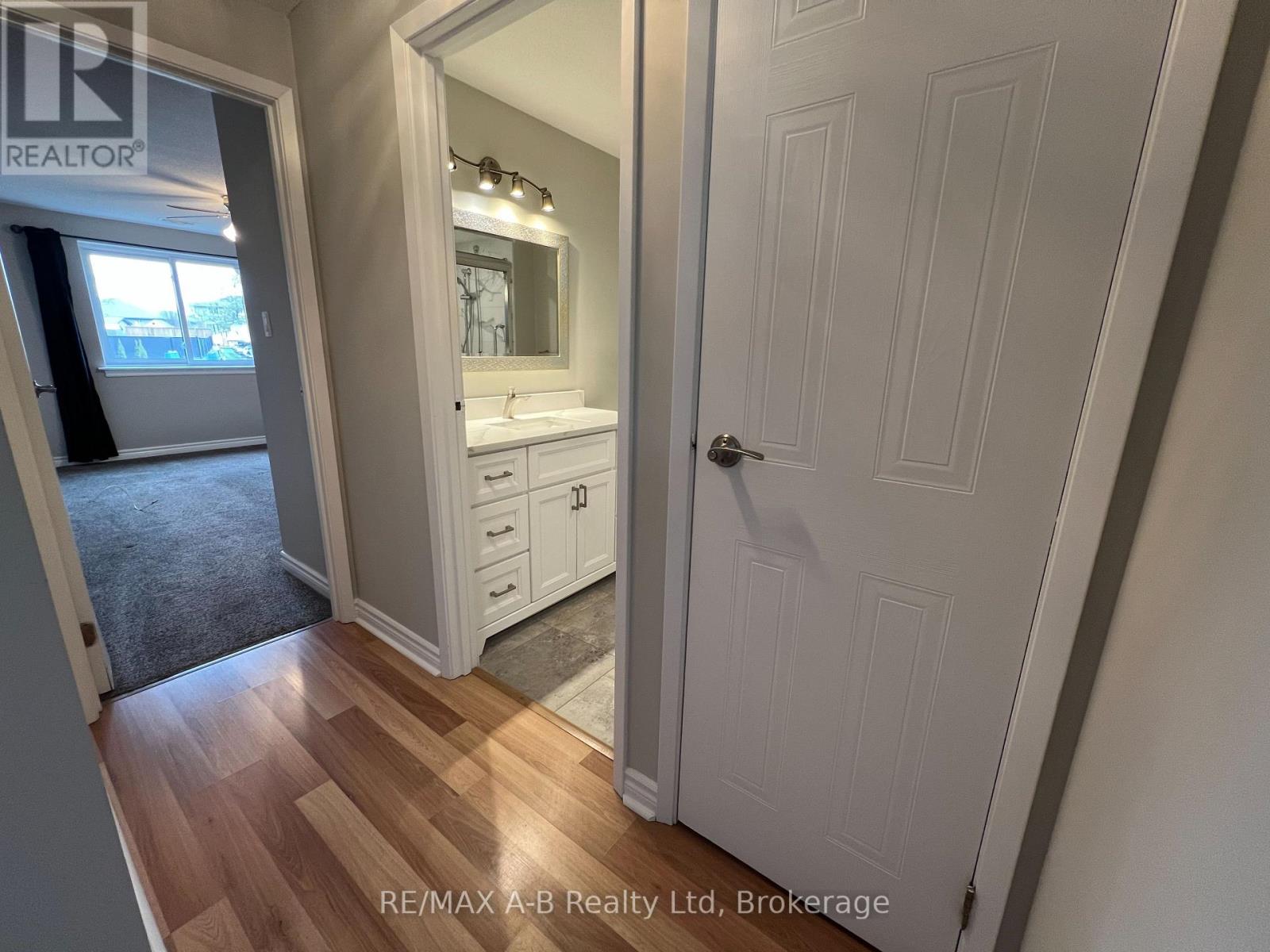 103 - 199 Hope Street East Street E, East Zorra-Tavistock, Ontario  N0B 2R0 - Photo 14 - X12092804