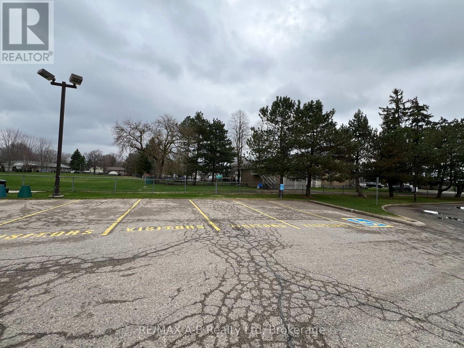 103 - 199 Hope Street East Street E, East Zorra-Tavistock, Ontario  N0B 2R0 - Photo 34 - X12092804