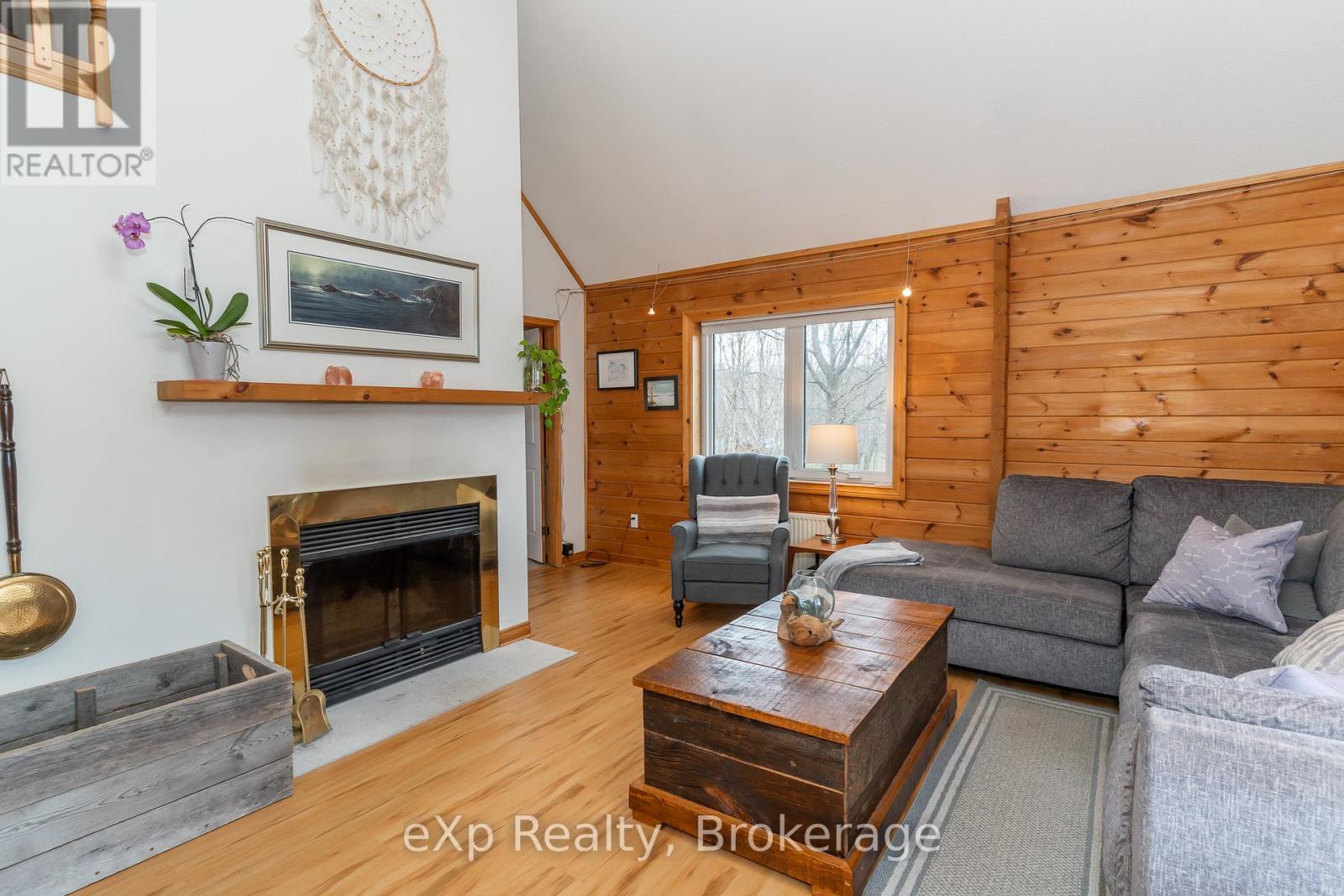 5331 Hwy 124 Highway, Magnetawan, Ontario  P0A 1P0 - Photo 16 - X12393052