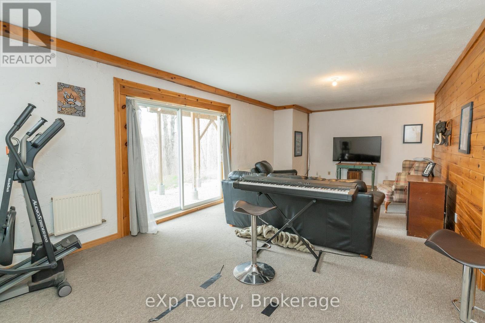 5331 Hwy 124 Highway, Magnetawan, Ontario  P0A 1P0 - Photo 28 - X12393052