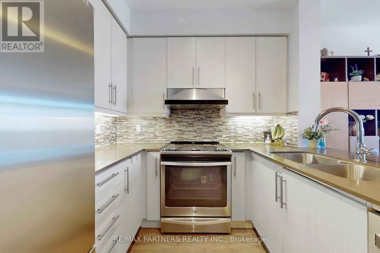 1906 - 65 Oneida Crescent, Richmond Hill, Ontario  L4B 0B1 - Photo 15 - N12742902