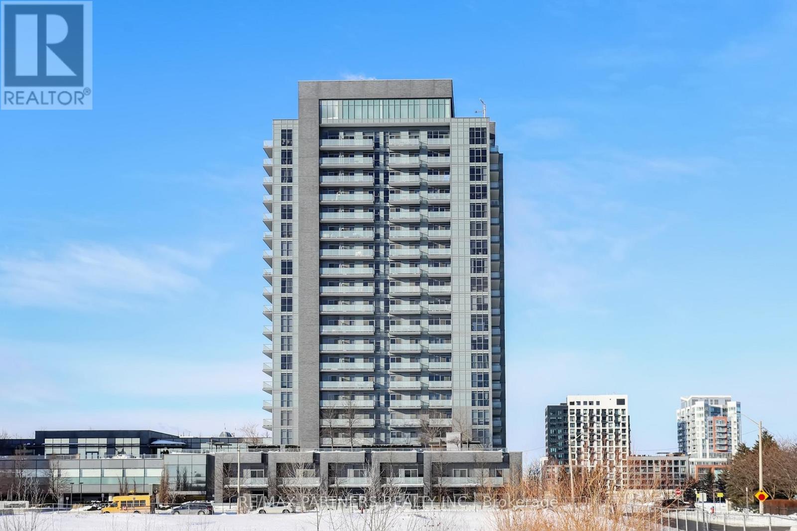 1906 - 65 Oneida Crescent, Richmond Hill, Ontario  L4B 0B1 - Photo 2 - N12742902