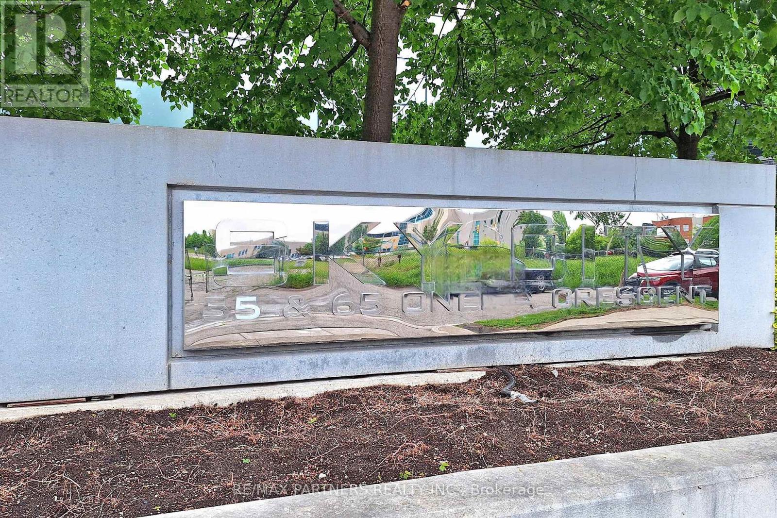 1906 - 65 Oneida Crescent, Richmond Hill, Ontario  L4B 0B1 - Photo 3 - N12742902