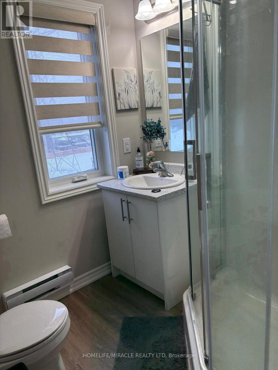 45 - 261 Chapel Hill Drive, Kitchener, Ontario  N2R 1N5 - Photo 33 - X12741958