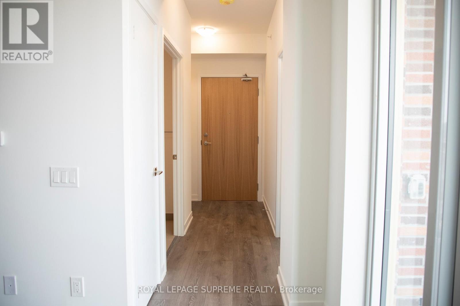 704 - 1787 St Clair Avenue W, Toronto, Ontario  M6N 0B7 - Photo 4 - W12742870