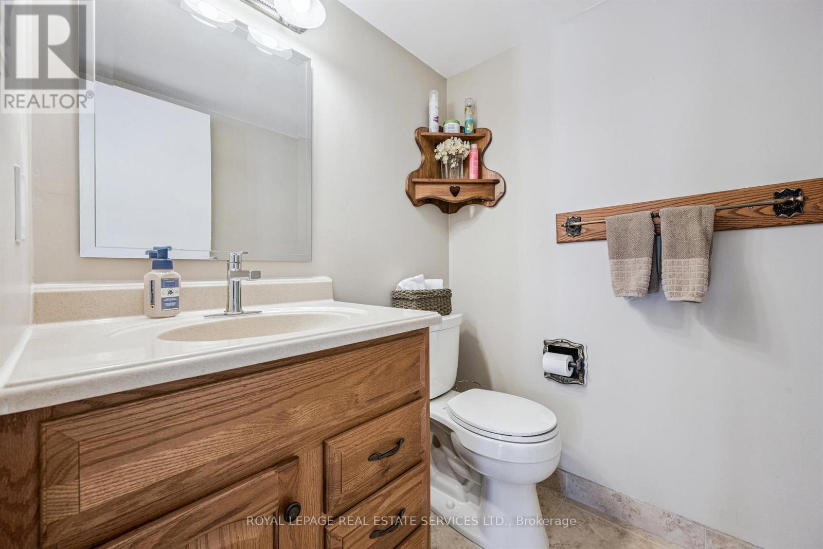 236 O'donoghue Avenue, Oakville, Ontario  L6H 3W6 - Photo 17 - W12742876