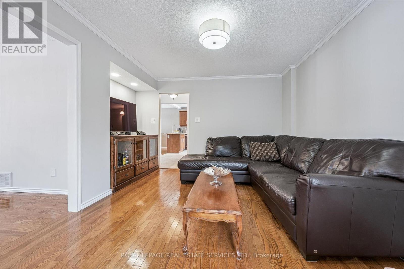 236 O'donoghue Avenue, Oakville, Ontario  L6H 3W6 - Photo 8 - W12742876