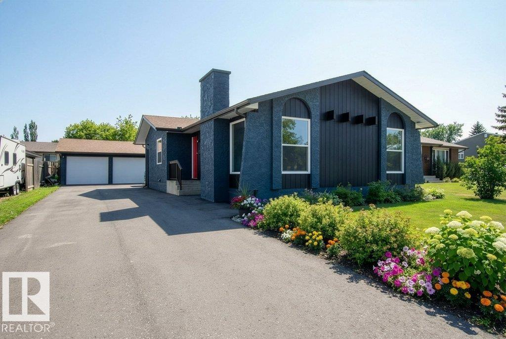 3043 142 Av Nw, Edmonton, Alberta T5Y 1J1 - Photo 2 - E4471540