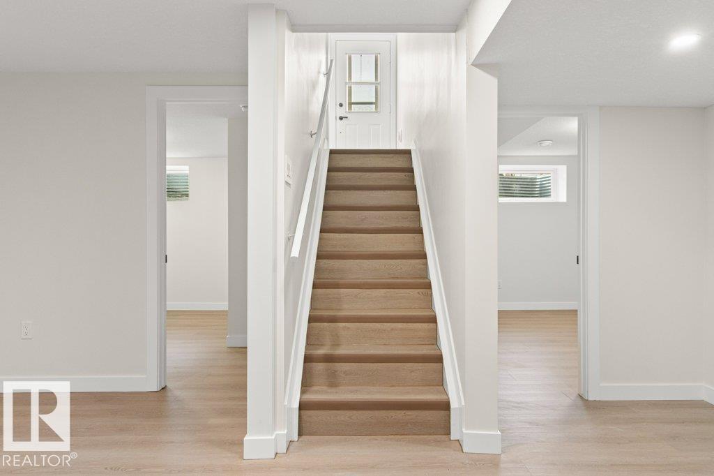 3043 142 Av Nw, Edmonton, Alberta T5Y 1J1 - Photo 35 - E4471540