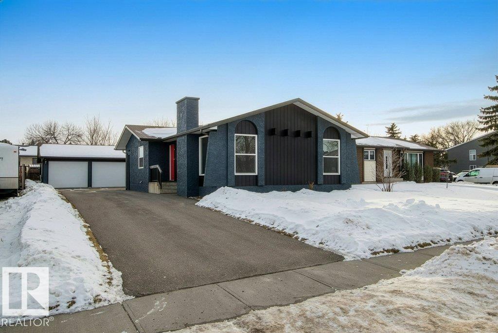 3043 142 Av Nw, Edmonton, Alberta T5Y 1J1 - Photo 1 - E4471540