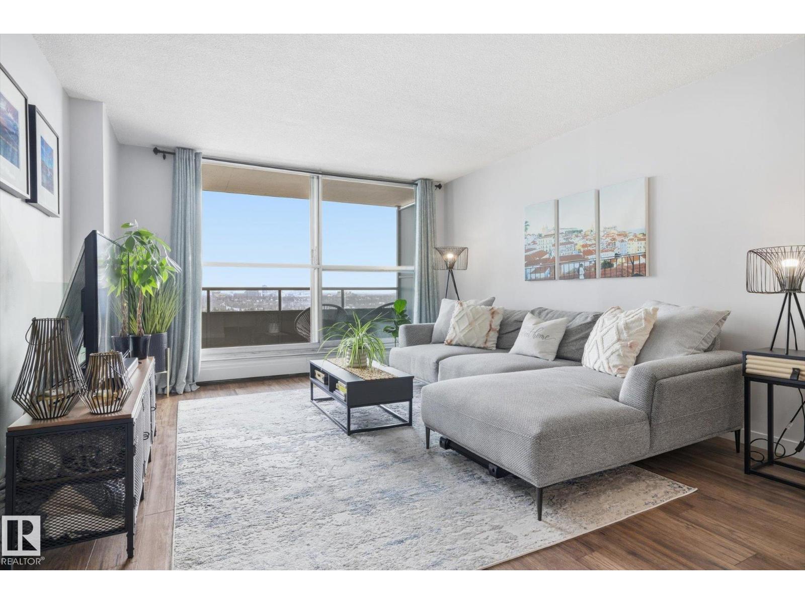 #1513 13910 Stony Plain Rd Nw, Edmonton, Alberta T5N 3R2 - Photo 1 - E4471643