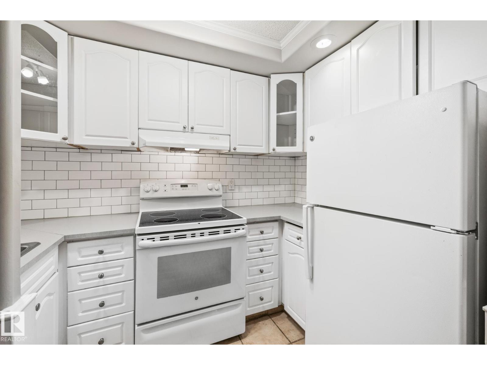 #g9 10148 118 St Nw, Edmonton, Alberta T5K 1Y4 - Photo 15 - E4471644