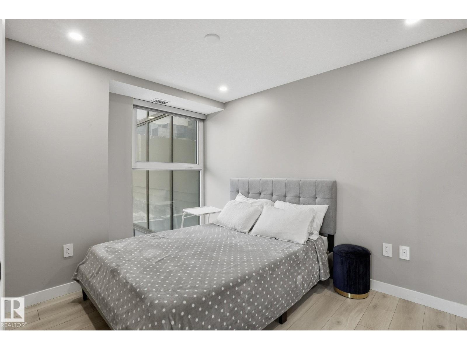 #503 10180 103 St Nw, Edmonton, Alberta T8R 1A9 - Photo 17 - E4471645