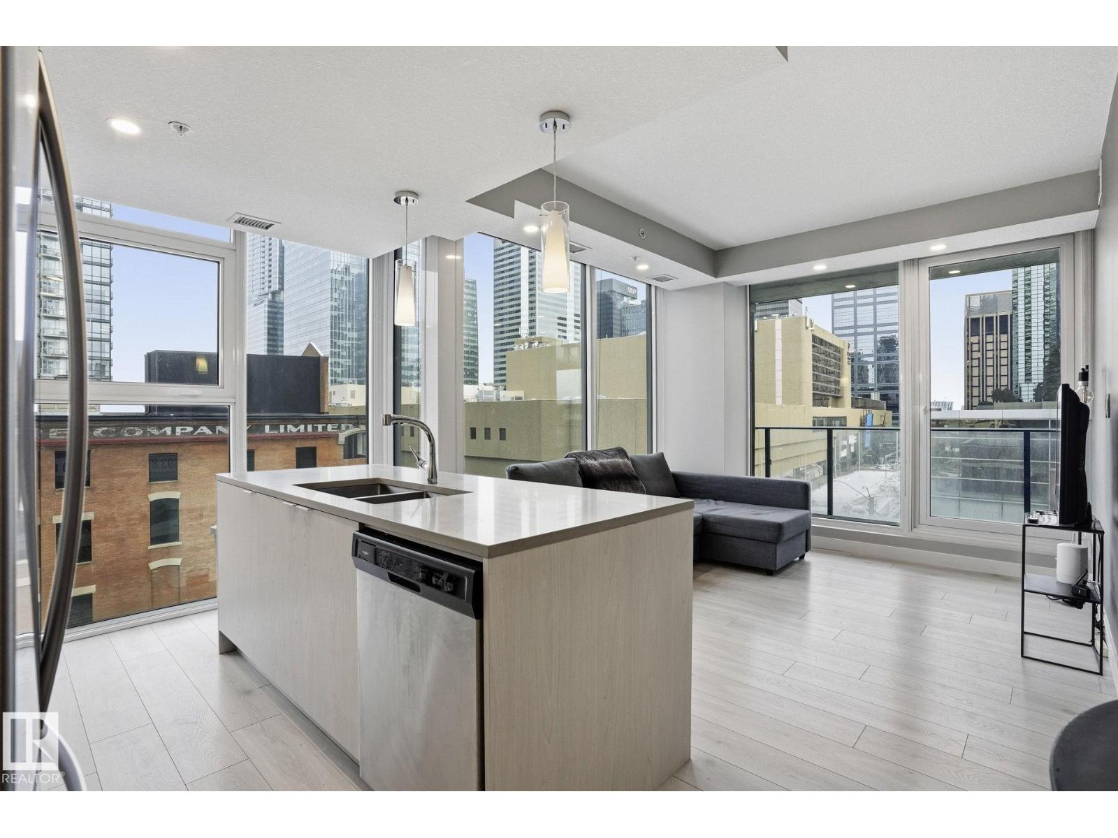 #503 10180 103 St Nw, Edmonton, Alberta T8R 1A9 - Photo 4 - E4471645