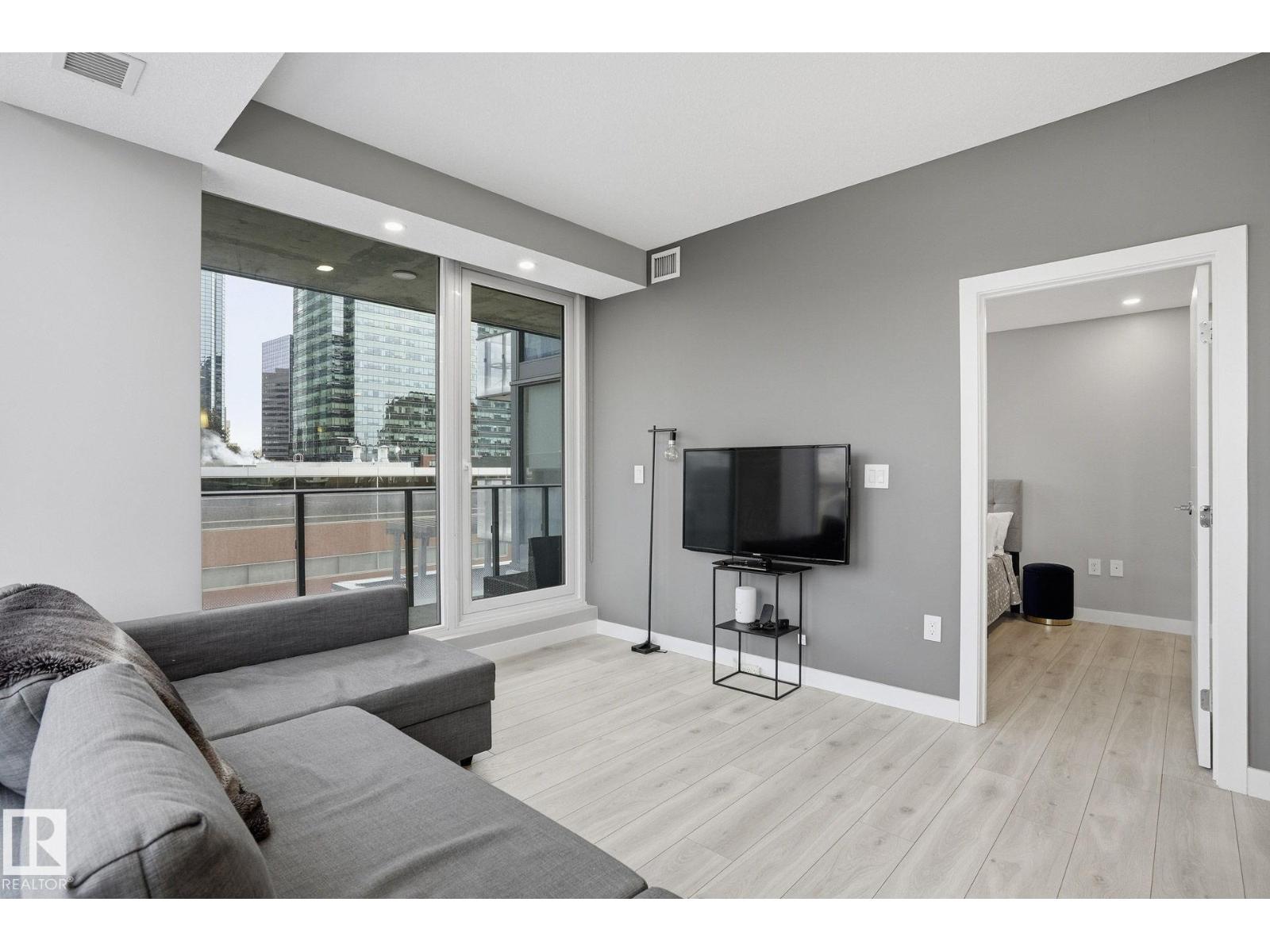 #503 10180 103 St Nw, Edmonton, Alberta T8R 1A9 - Photo 9 - E4471645