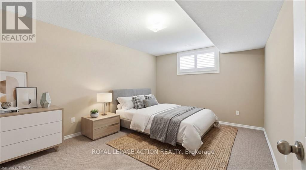 28 Mansfield Drive, Brant, Ontario  N0E 1N0 - Photo 17 - X12742838