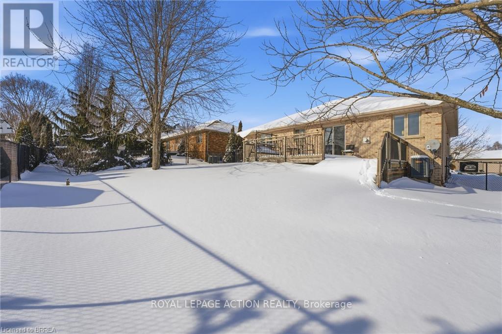 28 Mansfield Drive, Brant, Ontario  N0E 1N0 - Photo 21 - X12742838