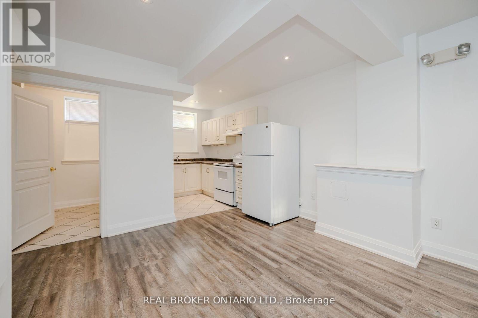 14 Forest Avenue Street S, Hamilton, Ontario  L8P 3A8 - Photo 6 - X12742912