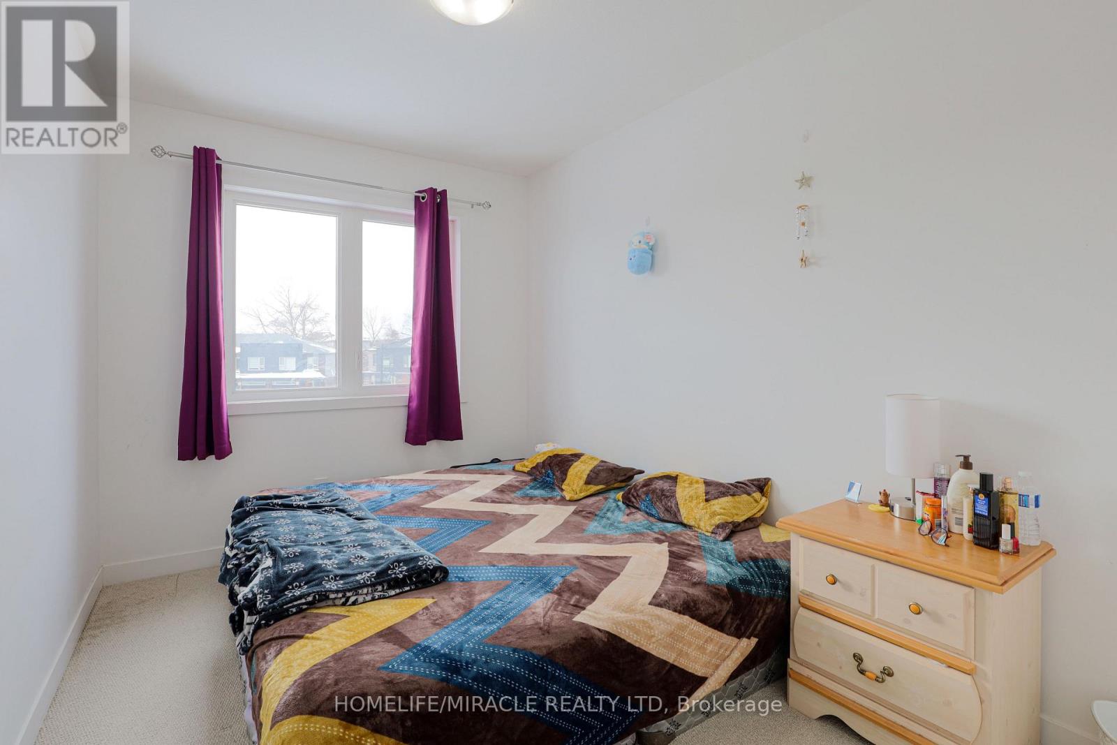 105 Pony Way, Kitchener, Ontario  N2R 0R8 - Photo 12 - X12742916