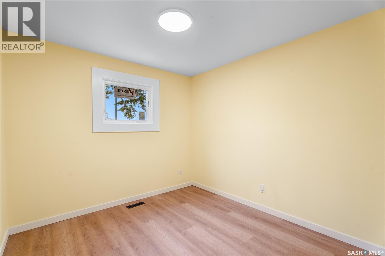 631 20th Street E, Prince Albert, Saskatchewan  S6V 1L5 - Photo 16 - SK027664