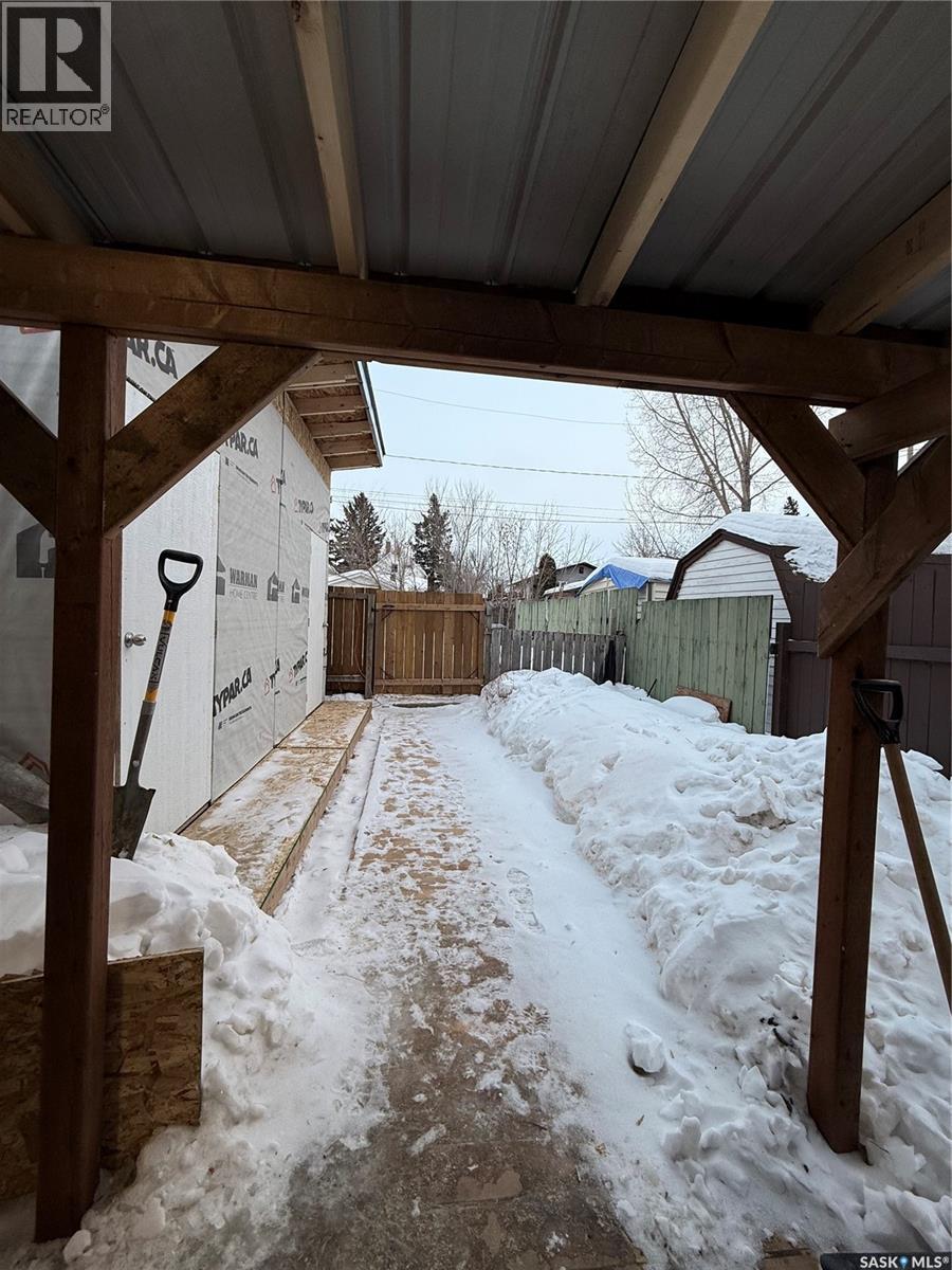 631 20th Street E, Prince Albert, Saskatchewan  S6V 1L5 - Photo 18 - SK027664
