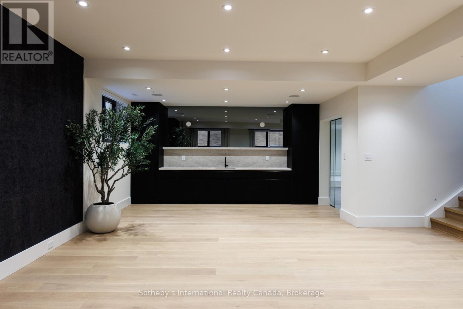 222 Burgundy Drive, Oakville, Ontario  L6J 4G1 - Photo 33 - W12742986