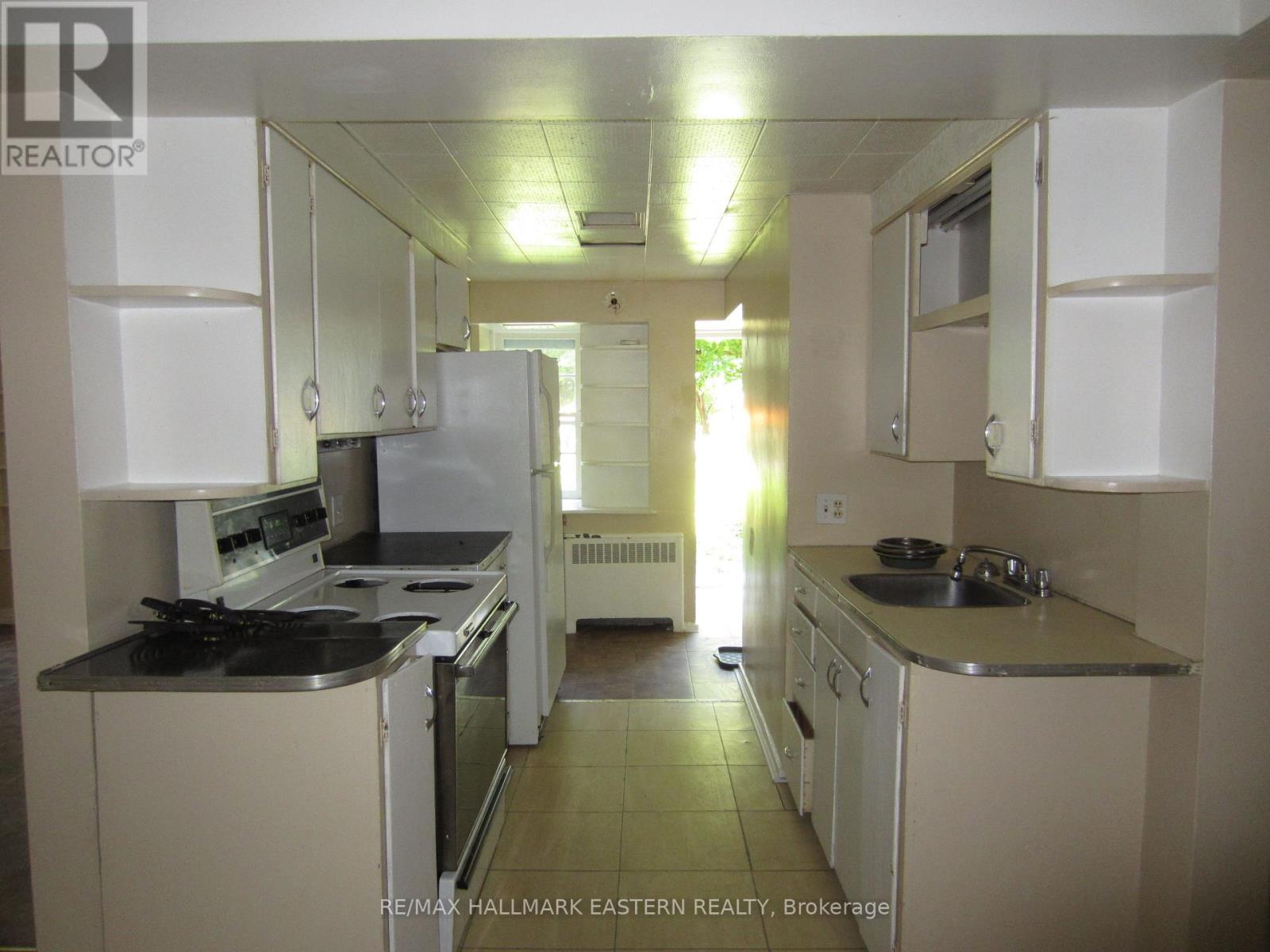 629 Rubidge Street, Peterborough (Town Ward 3), Ontario  K9H 4E9 - Photo 18 - X12740344