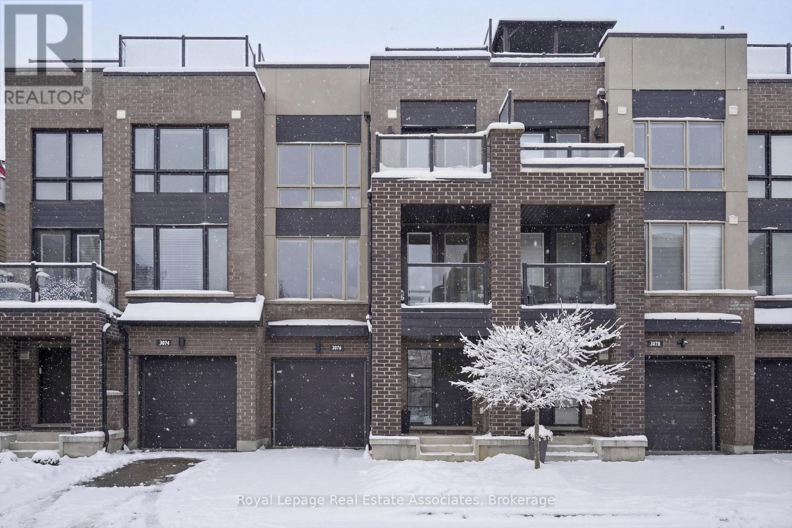 3076 CASCADE COMMON, Oakville, Ontario