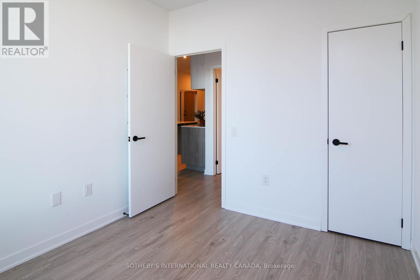 811 - 2495 Eglinton Avenue, Mississauga, Ontario  L5M 2V8 - Photo 12 - W12691880