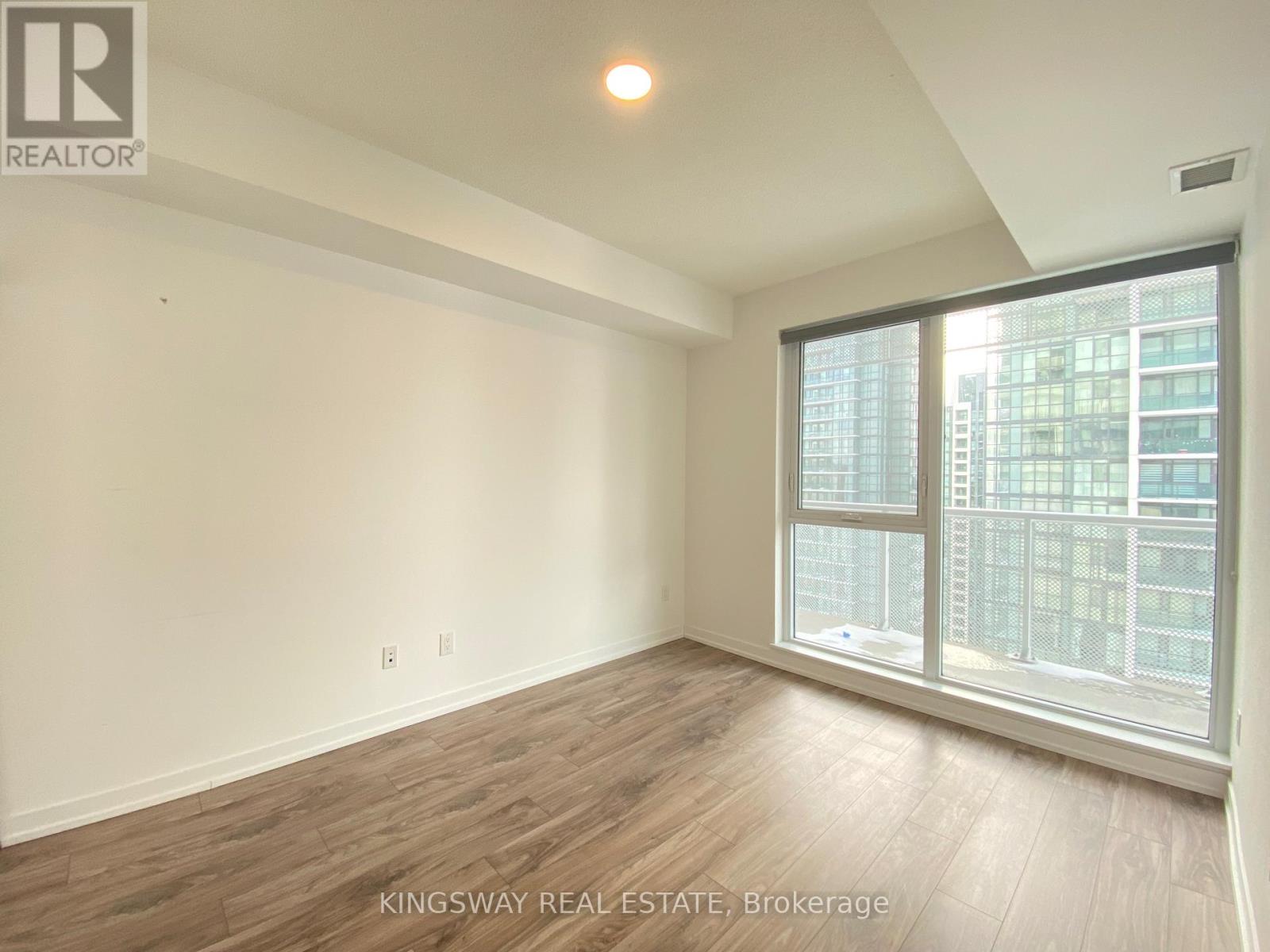 2803 - 4065 Confederation Parkway, Mississauga, Ontario  L5B 0L4 - Photo 16 - W12741650