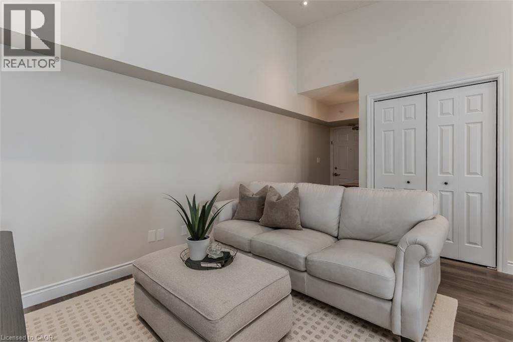 1450 Bishops Gate Unit# 401, Oakville, Ontario  L6M 4N1 - Photo 4 - 40801486